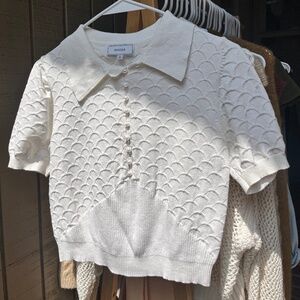 Short sleeve sweater